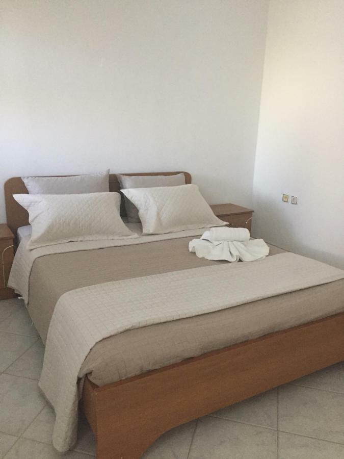 Stamatinas Villa Haraki Bagian luar foto